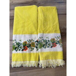 JCPenney VINTAGE Floral Bath Towel Set Yellow White Fringe Cotton Blend 2 pc Set